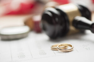 Razones para elegir Conti Moore Law Divorce Lawyers, PLLC para que te ayude con tu caso de divorcio en Davenport